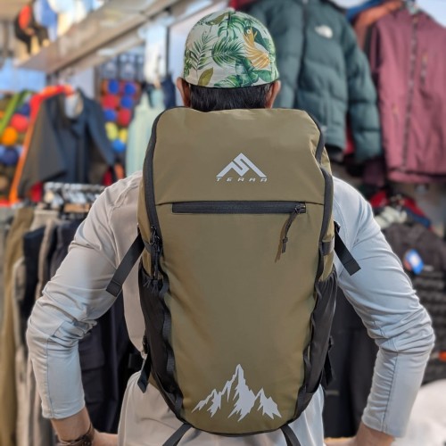 Terra 28L Outdoor Daypack